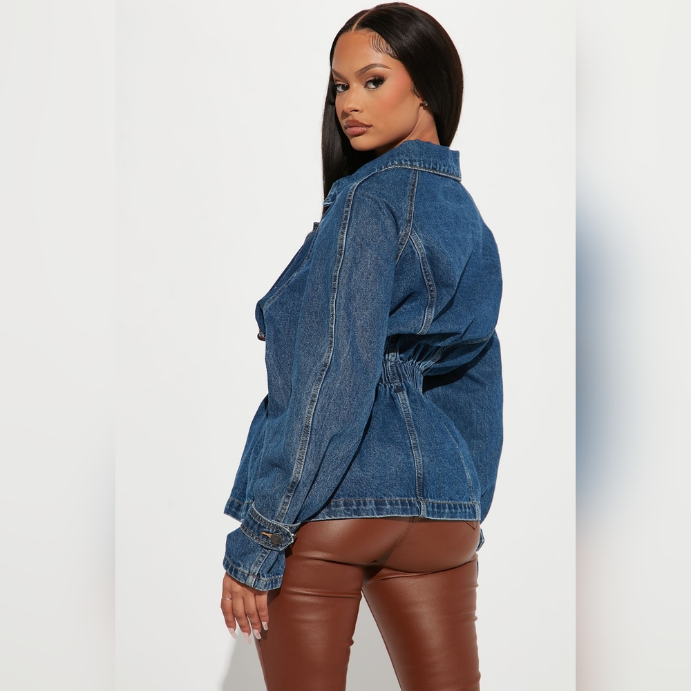Fashion nova denim jacket - Picture 3 of 4